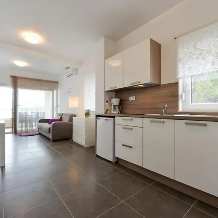 Lovely In Dalmatia Apartamento