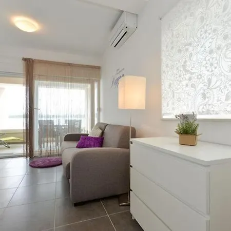 Apartamento Lovely In Dalmatia